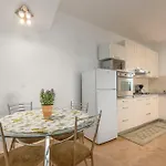 Verica Villa Nova Vas (Porec)