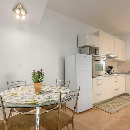 Verica Villa Nova Vas (Porec)